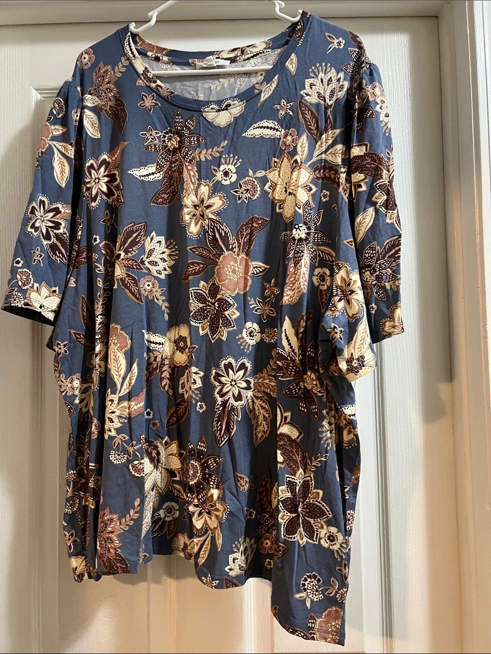 Maurices Blue Floral Tunic with Cream & Brown Accents